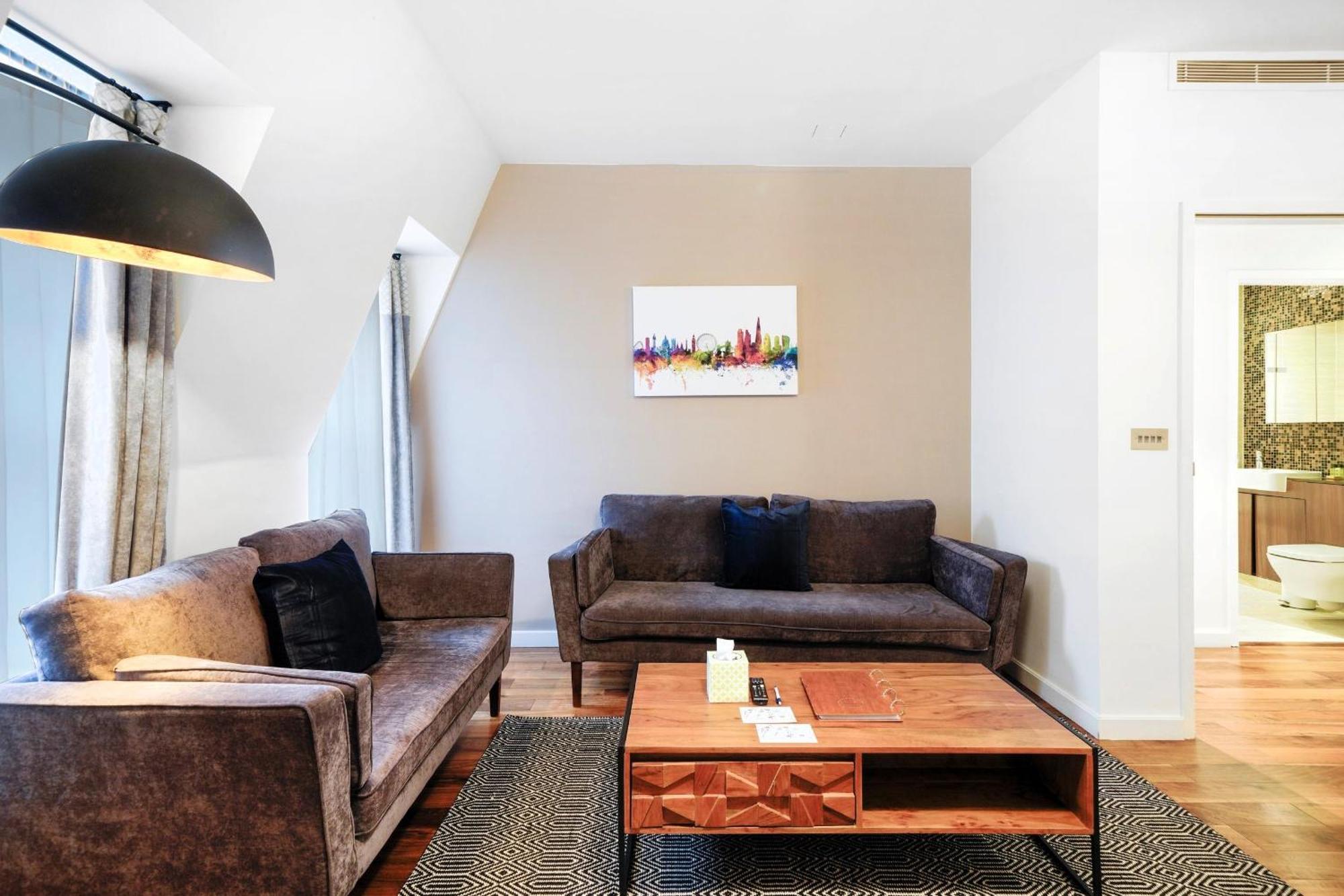 Monument Serviced Apartments By Lovelystay ลอนดอน ภายนอก รูปภาพ